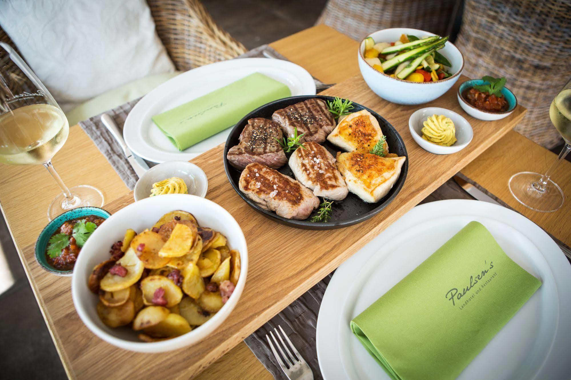 Paulsen'S Landhotel Und Restaurant Bohmstedt Luaran gambar